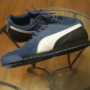 Mens Blue Suede Pumas